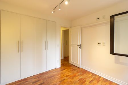 Apartamento para alugar com 122m², 3 quartos e 2 vagas Apartamento para alugar com 122m², 3 quartos e 2 vagasQuarto 2