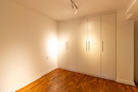 Apartamento para alugar com 122m², 3 quartos e 2 vagas Apartamento para alugar com 122m², 3 quartos e 2 vagasSuíte