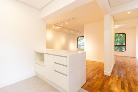 Apartamento para alugar com 122m², 3 quartos e 2 vagas Apartamento para alugar com 122m², 3 quartos e 2 vagasCozinha