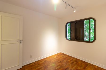 Quarto 1 de apartamento para alugar com 3 quartos, 122m² em Jardim Paulista, São Paulo