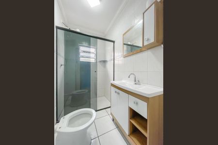 Casa à venda com 138m², 3 quartos e 2 vagas Casa à venda com 138m², 3 quartos e 2 vagasBanheiro social