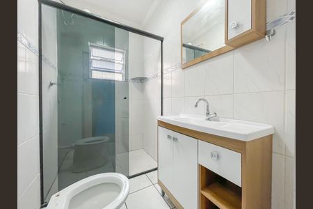 Casa à venda com 138m², 3 quartos e 2 vagas Casa à venda com 138m², 3 quartos e 2 vagasBanheiro social