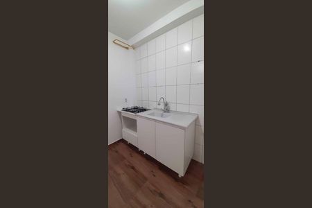 Cozinha de kitnet/studio para alugar com 1 quarto, 25m² em Vila Butantã, São Paulo