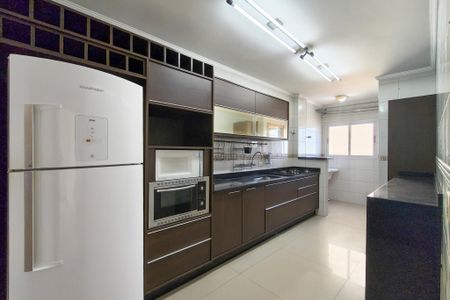 Cozinha  de apartamento para alugar com 3 quartos, 117m² em Vila Tupi, Praia Grande