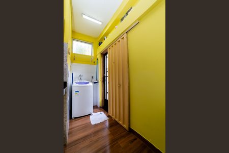 Casa para alugar com 50m², 1 quarto e sem vaga Casa para alugar com 50m², 1 quarto e sem vagaCozinha e Área de Serviço