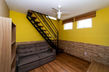 Sala de casa para alugar com 1 quarto, 50m² em Santa Efigênia, Belo Horizonte