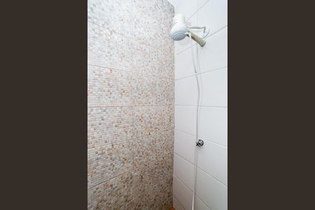 Banheiro de casa para alugar com 1 quarto, 50m² em Santa Efigênia, Belo Horizonte