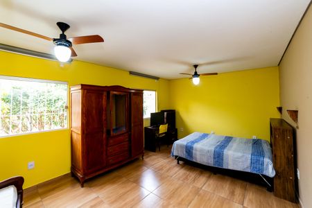 Quarto de casa para alugar com 1 quarto, 50m² em Santa Efigênia, Belo Horizonte