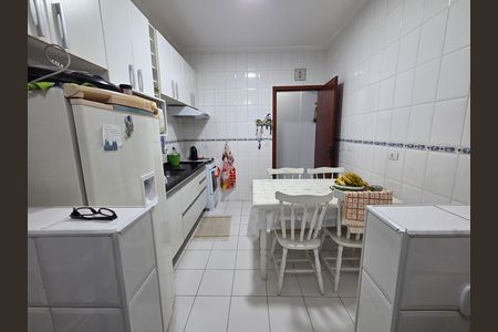 Cozinha de apartamento para alugar com 2 quartos, 96m² em Canto do Forte, Praia Grande