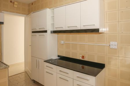 Apartamento para alugar com 79m², 2 quartos e 1 vaga Apartamento para alugar com 79m², 2 quartos e 1 vagaCozinha e Área de Serviço