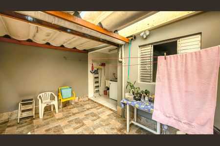 Casa à venda com 150m², 4 quartos e 1 vagaÁrea de Serviço