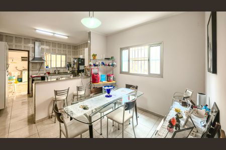 Casa à venda com 150m², 4 quartos e 1 vagaSala de Jantar