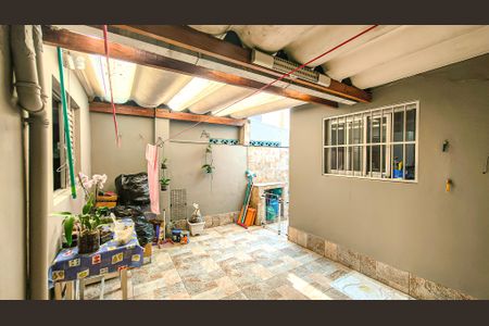 Casa à venda com 150m², 4 quartos e 1 vagaÁrea de Serviço