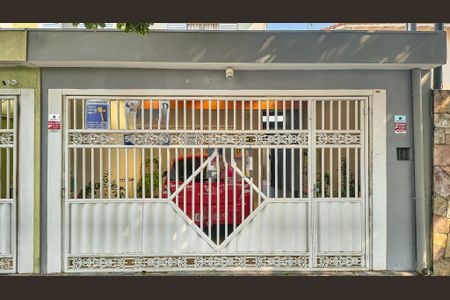 Casa à venda com 150m², 4 quartos e 1 vagaFachada com Plaquinha instalada