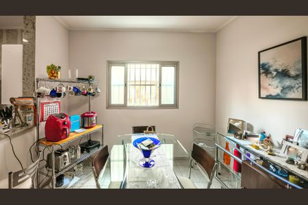 Casa à venda com 150m², 4 quartos e 1 vagaSala de Jantar