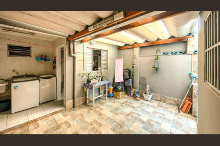 Casa à venda com 150m², 4 quartos e 1 vagaÁrea de Serviço