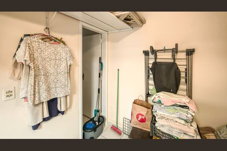 Casa à venda com 150m², 4 quartos e 1 vagaQuarto de Serviço