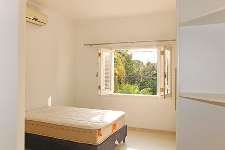 Casa de condomínio para alugar com 680m², 5 quartos e 5 vagasSuíte 2