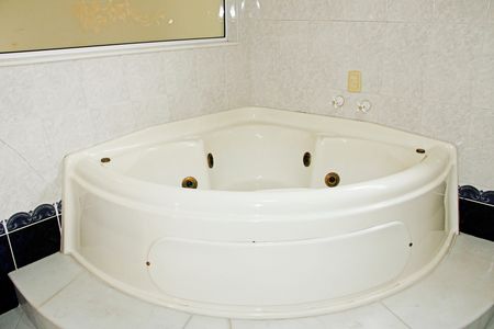 Casa de condomínio para alugar com 680m², 5 quartos e 5 vagasBanheiro da Suíte 3