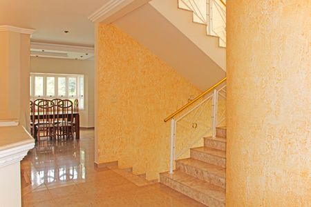 Casa de condomínio para alugar com 680m², 5 quartos e 5 vagasSala