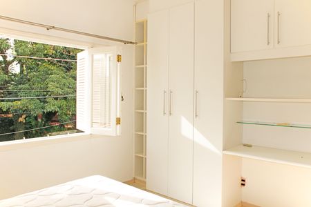 Casa de condomínio para alugar com 680m², 5 quartos e 5 vagasSuíte 2