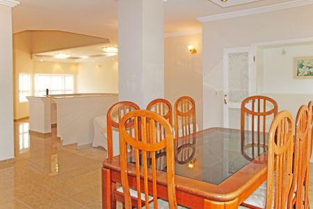 Casa de condomínio para alugar com 680m², 5 quartos e 5 vagasSala de jantar