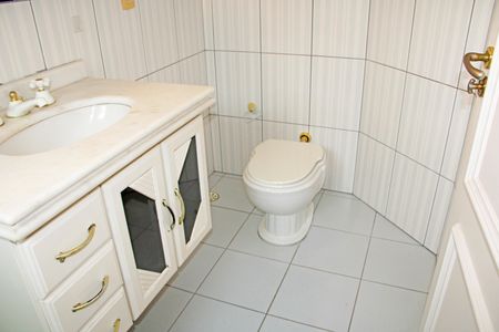 Casa de condomínio para alugar com 680m², 5 quartos e 5 vagasBanheiro da Suíte