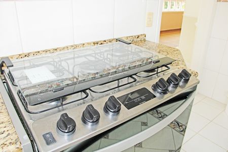 Casa de condomínio para alugar com 680m², 5 quartos e 5 vagasCozinha