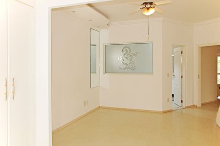 Casa de condomínio para alugar com 680m², 5 quartos e 5 vagasSuíte 3