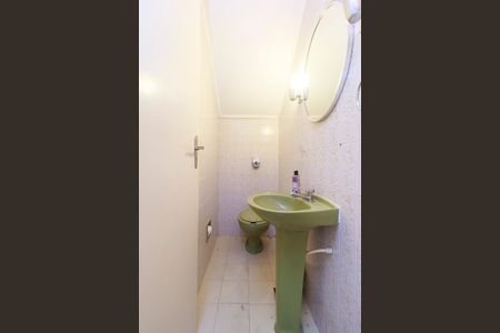 Lavabo de casa para alugar com 3 quartos, 180m² em Vila Cordeiro, São Paulo