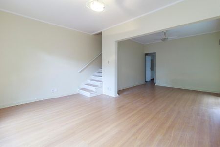 Sala de casa para alugar com 3 quartos, 180m² em Vila Cordeiro, São Paulo