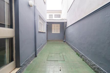 Quintal de casa para alugar com 3 quartos, 180m² em Vila Cordeiro, São Paulo