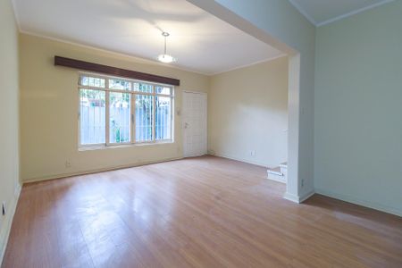 Casa para alugar com 3 quartos, 180m² em Vila Cordeiro, São Paulo