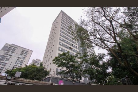 Apartamento à venda com 45m², 2 quartos e 1 vaga Apartamento à venda com 45m², 2 quartos e 1 vagaFachada