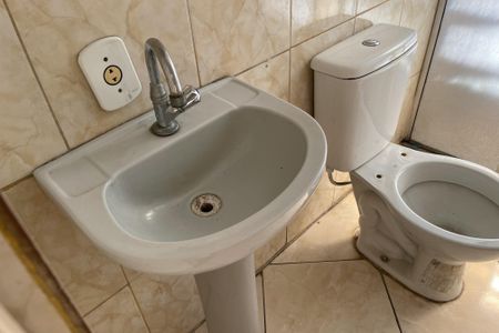 Casa para alugar com 45m², 2 quartos e sem vagaBanheiro