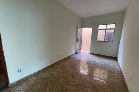 Sala de casa para alugar com 2 quartos, 45m² em Jardim Olavo Bilac, Duque de Caxias