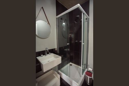 Studio para alugar com 33m², 1 quarto e 1 vaga Studio para alugar com 33m², 1 quarto e 1 vagaBanheiro Social