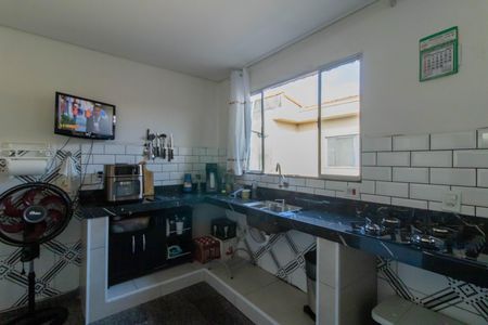 Casa para alugar com 700m², 2 quartos e 1 vagaCozinha