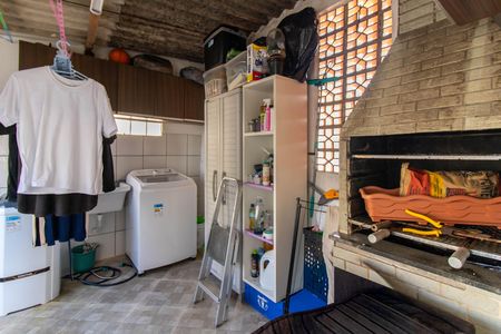 Casa para alugar com 700m², 2 quartos e 1 vagaArea de Serviço 