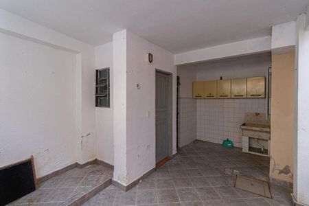 Área de Serviço de casa para alugar com 2 quartos, 130m² em Vila Ré, São Paulo