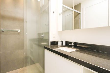 Banheiro de apartamento para alugar com 1 quarto, 38m² em Marechal Rondon, Canoas