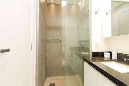 Banheiro de apartamento para alugar com 1 quarto, 38m² em Marechal Rondon, Canoas