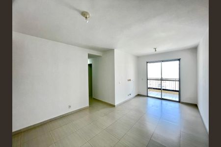 Apartamento para alugar com 76m², 3 quartos e 1 vagaSala