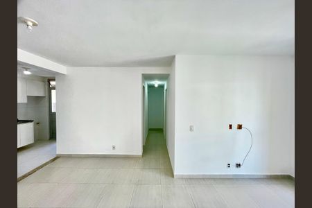 Apartamento para alugar com 76m², 3 quartos e 1 vagaSala