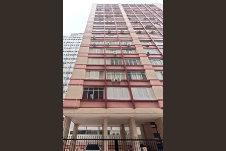 Fachada de apartamento para alugar com 1 quarto, 45m² em José Menino, Santos