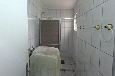 Banheiro  de apartamento para alugar com 1 quarto, 45m² em José Menino, Santos