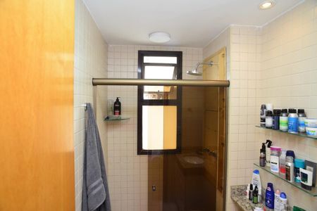 Banheiro Suíte Principal de apartamento para alugar com 2 quartos, 81m² em Barra da Tijuca, Rio de Janeiro