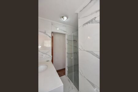 Casa à venda com 122m², 3 quartos e 2 vagasBanheiro