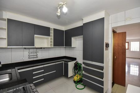 Casa à venda com 122m², 3 quartos e 2 vagasCozinha