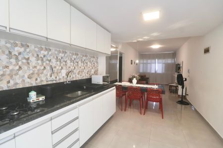 Apartamento para alugar com 70m², 2 quartos e 1 vaga Apartamento para alugar com 70m², 2 quartos e 1 vagaCozinha